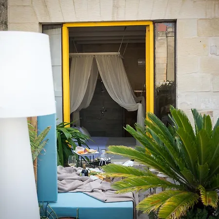 Lucente Guest house