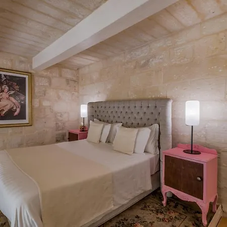 Lucente Guest house 4*