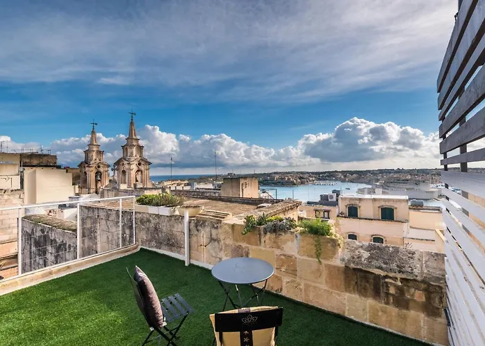 Lucente Πανσιόν