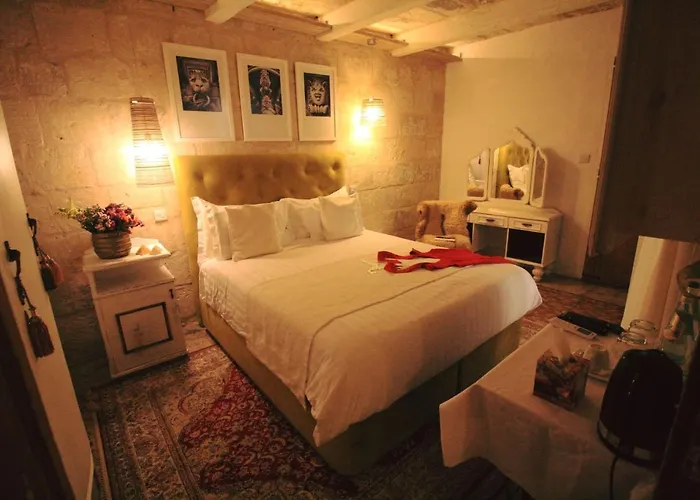 Lucente Πανσιόν